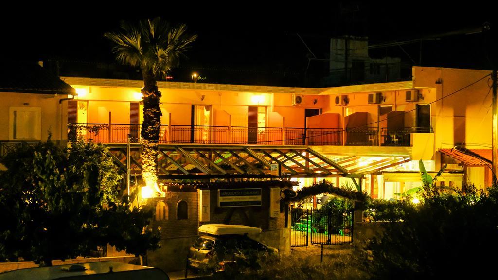 Hotel Galaxias Agioi Pandes Exteriör bild