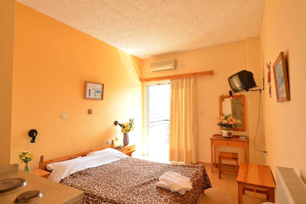 Hotel Galaxias Agioi Pandes Rum bild